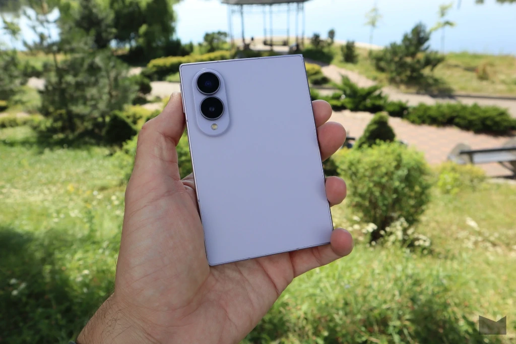 Galaxy Fold8