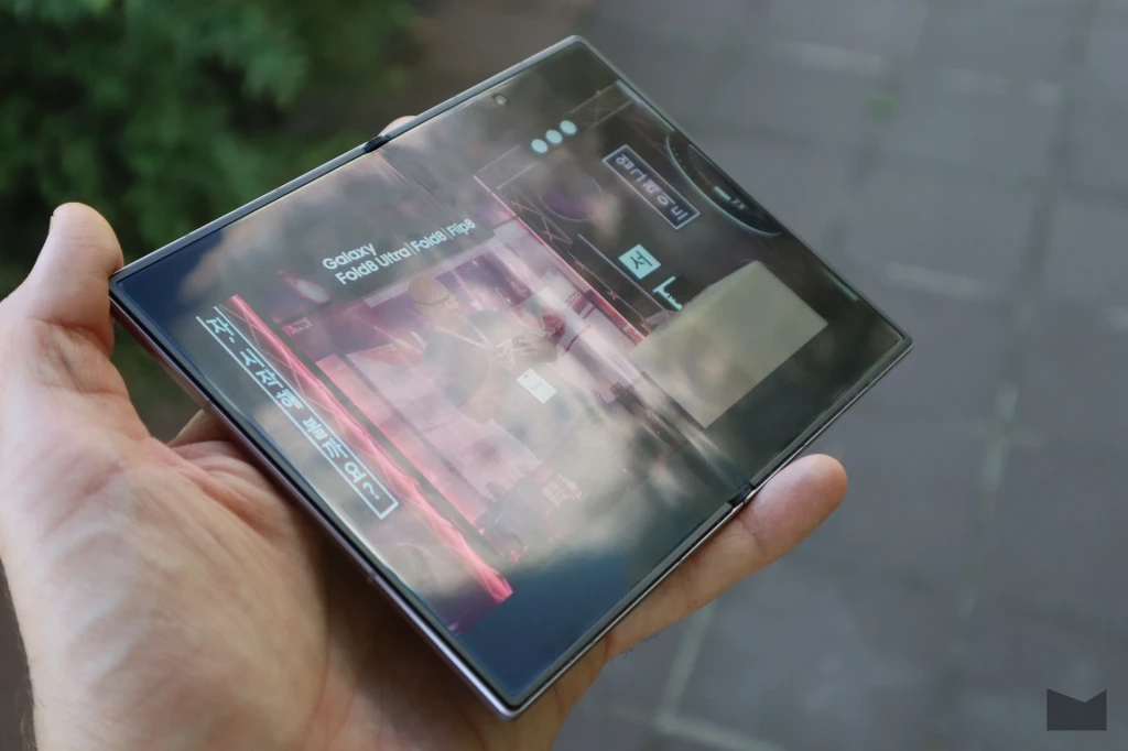 Galaxy Fold8
