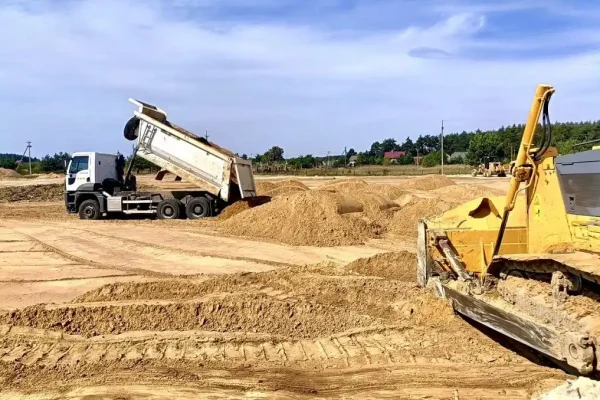 На кордоні з Польщею розпочалося будівництво сучасних TIR-паркінгів