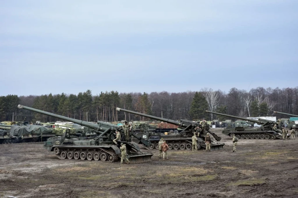 203мм САУ Пион української армії