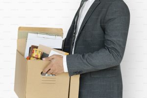 Дарування квартири: право власності, податки й додаткові умови договору